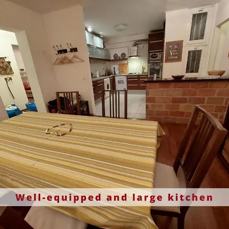 Queen Zita Apt 130 M2 Near Chain Bridge * Budapest