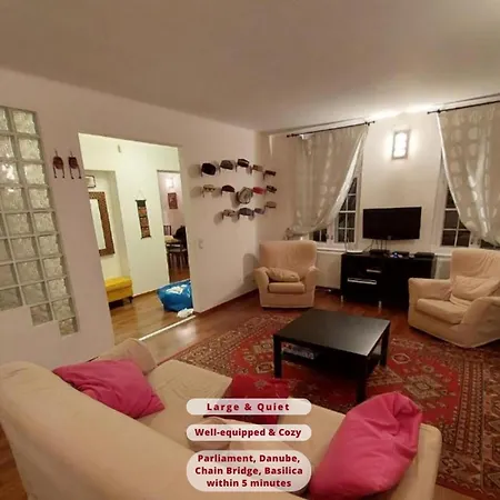Queen Zita Apt 130 M2 Near Chain Bridge Budapest