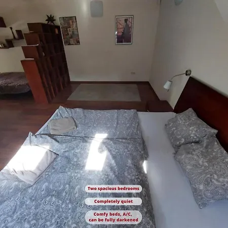 Queen Zita Apt 130 M2 Near Chain Bridge *