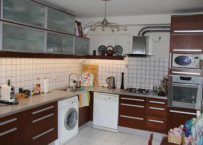 شقة Queen Zita 130 M2 Near Chain Bridge